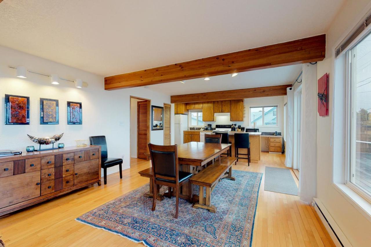Newport'S Cypress Oceanview Home Buitenkant foto