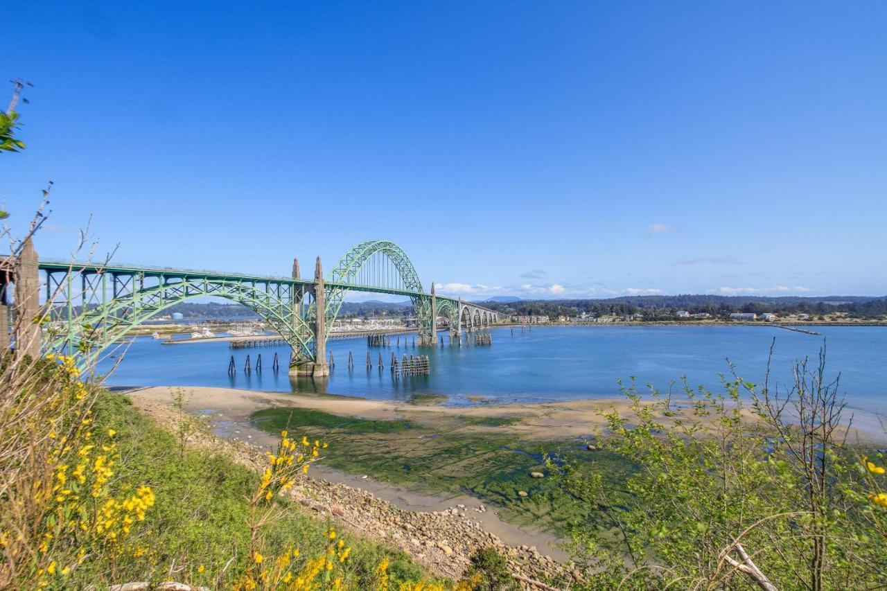Newport'S Cypress Oceanview Home Buitenkant foto