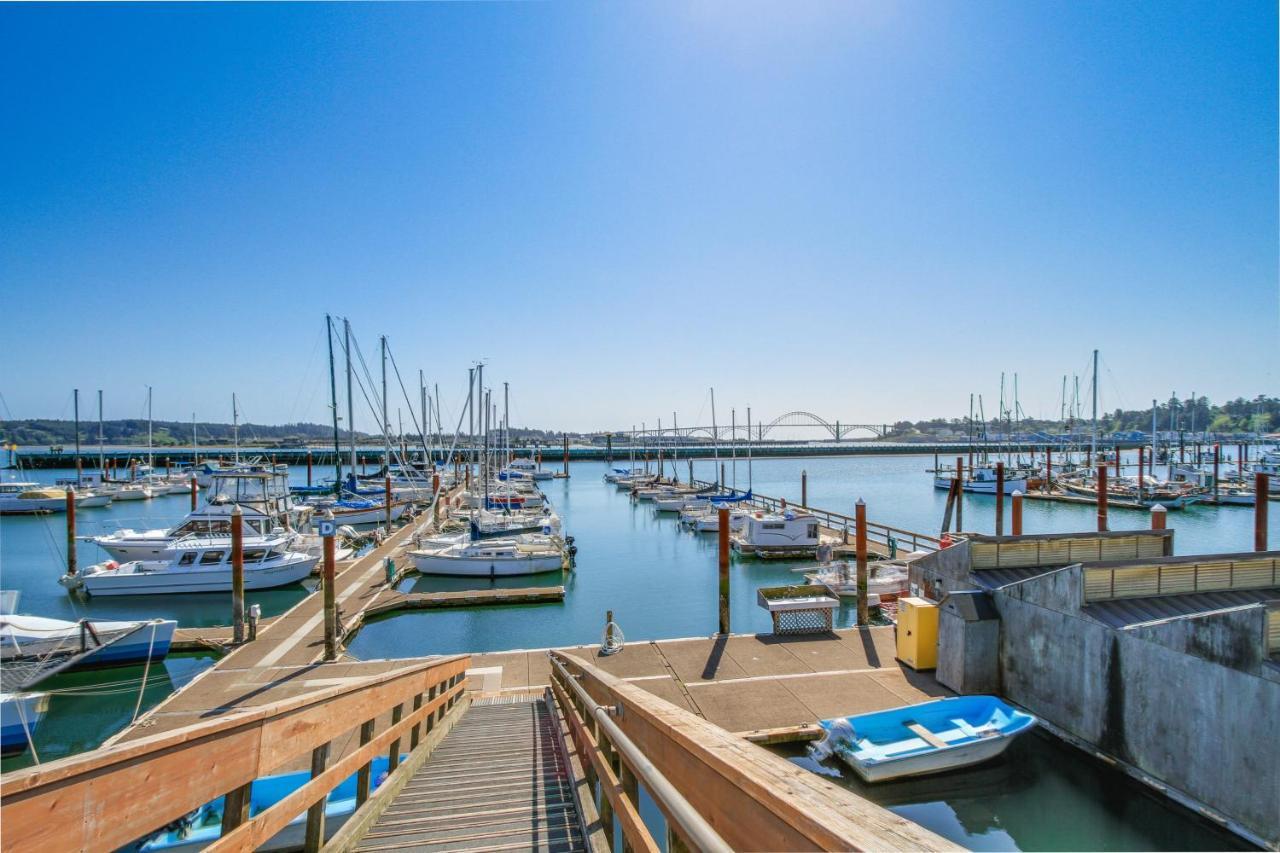 Newport'S Cypress Oceanview Home Buitenkant foto